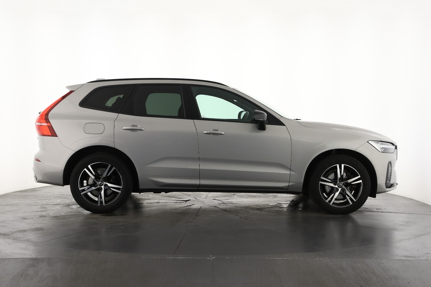 Used Volvo XC60 2021 for sale - 76183897: Photo 4