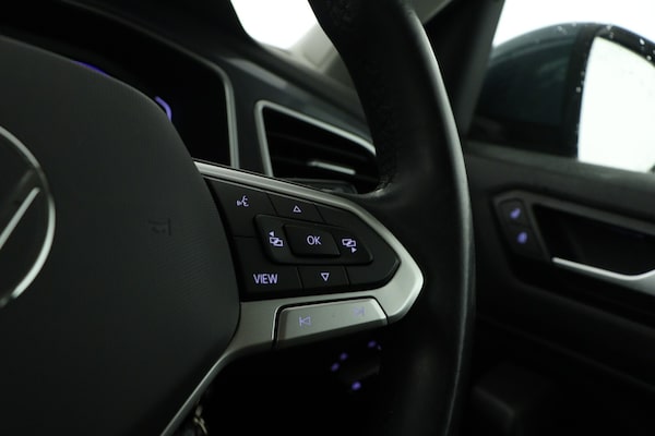Used Volkswagen T-Roc 2022 for sale - 76311985: Photo 21