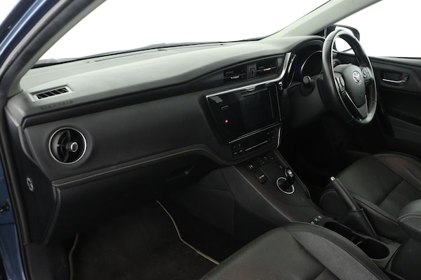 Used Toyota Auris 2018 for sale - 75763807: Photo 10