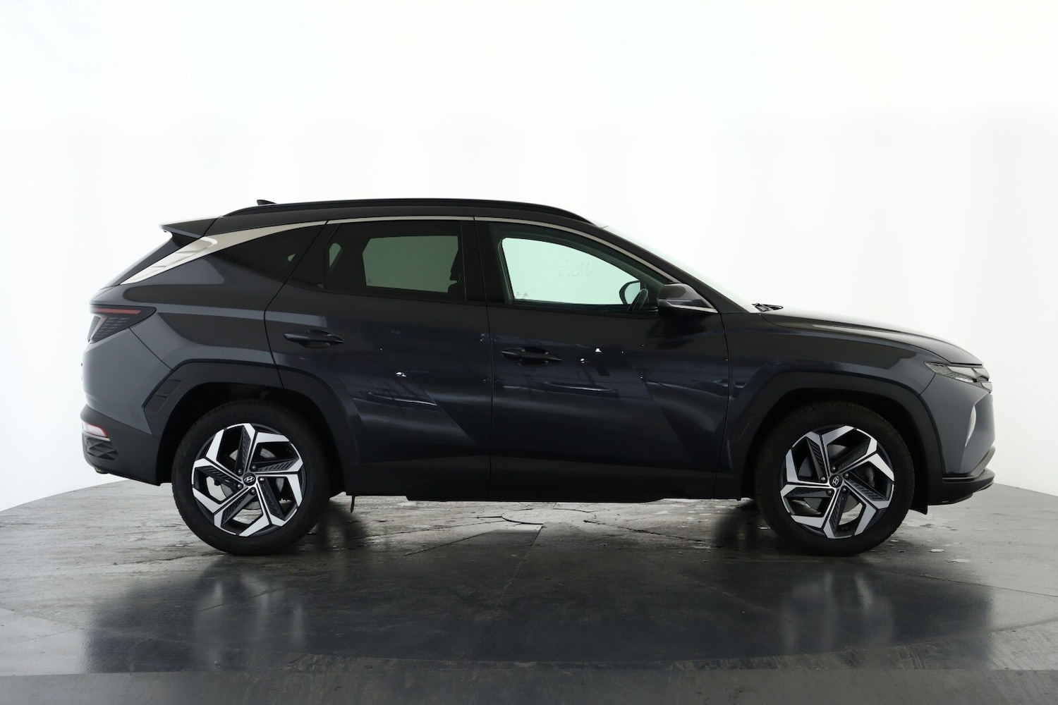 Used Hyundai TUCSON 2021 for sale - 76872358: Photo 3