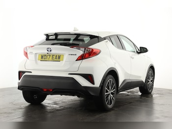Used Toyota C-HR 2017 for sale - 75324608: Photo