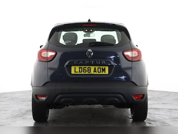 Used Renault Captur 2018 for sale - 78187070: Photo