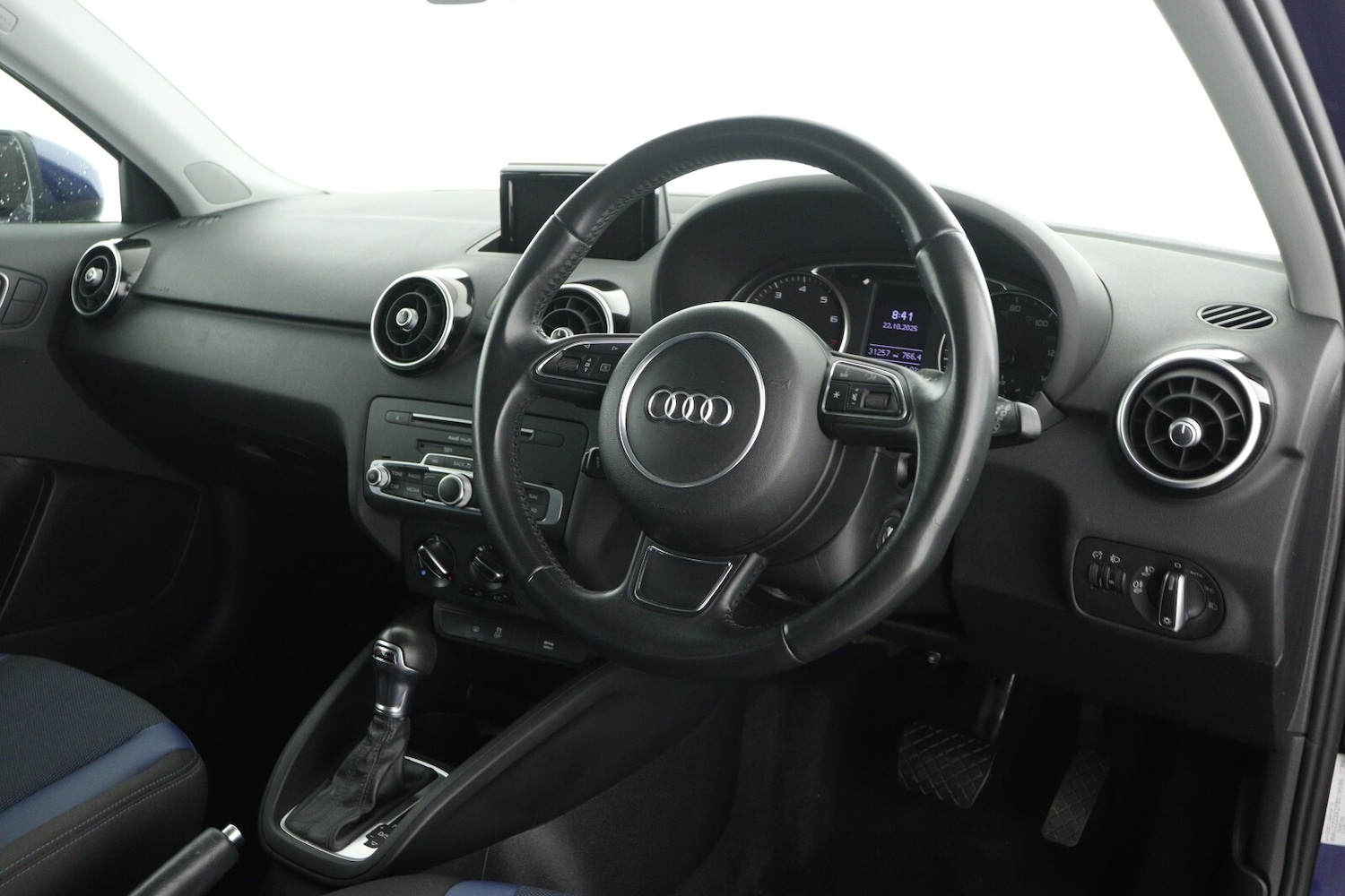 Used Audi A1 2015 for sale - 76870613: Photo 13