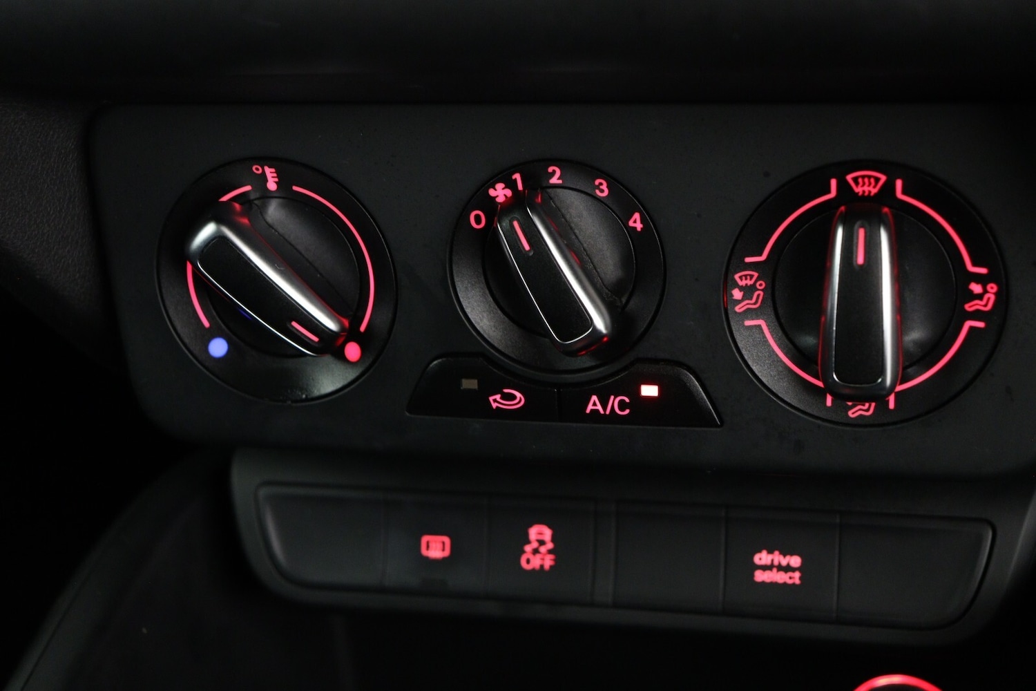 Used Audi A1 2015 for sale - 76870613: Photo 19