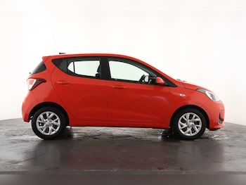 Used Hyundai i10 2019 for sale - 77079139: Photo