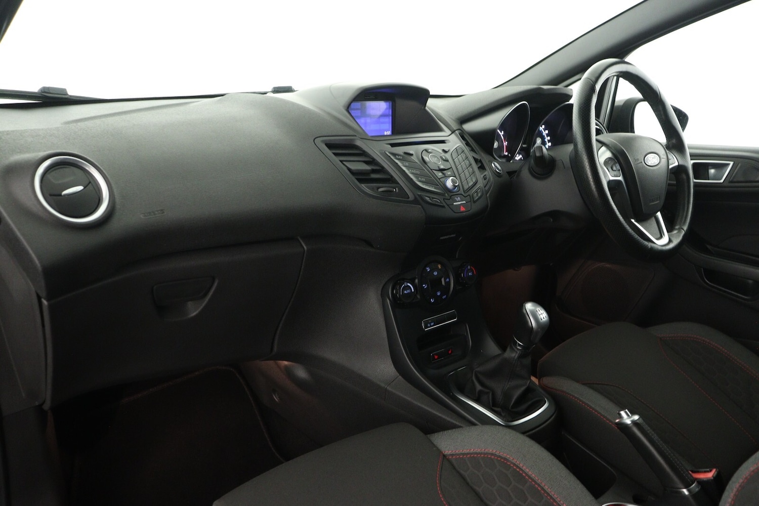 Used Ford Fiesta 2016 for sale - 76602878: Photo 11