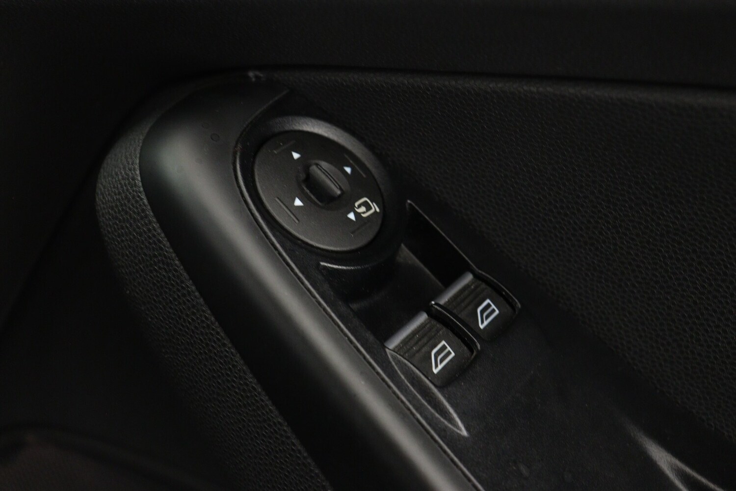 Used Ford Fiesta 2016 for sale - 76602878: Photo 26