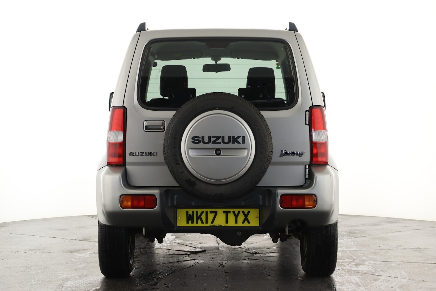 Used Suzuki Jimny 2017 for sale - 76873660: Photo 2