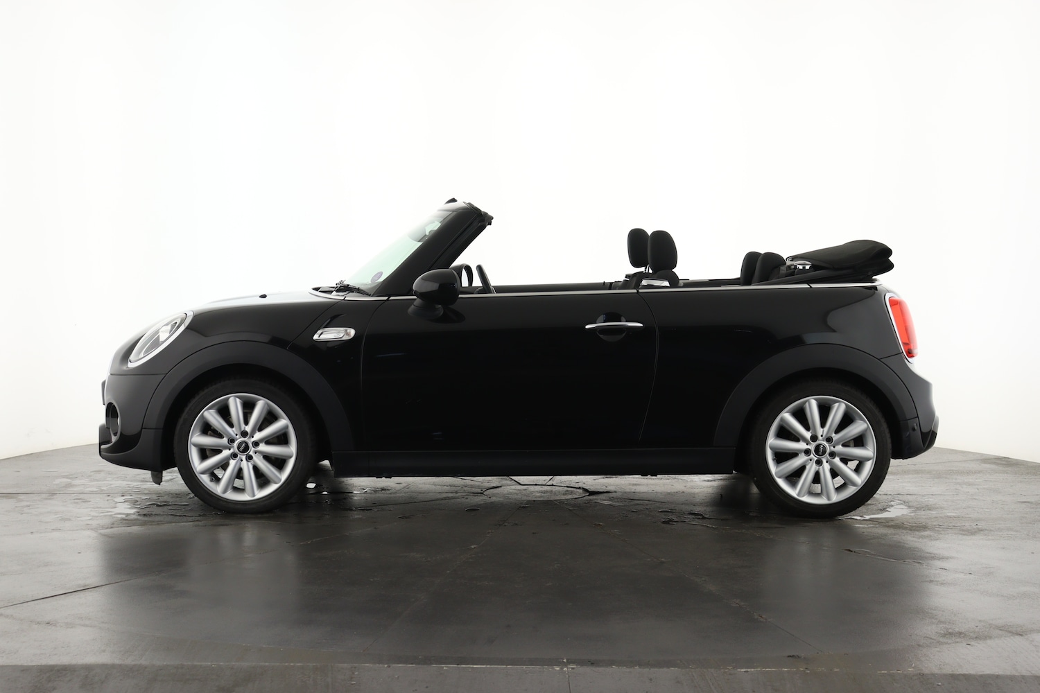 Used MINI Convertible 2018 for sale - 76871886: Photo 7