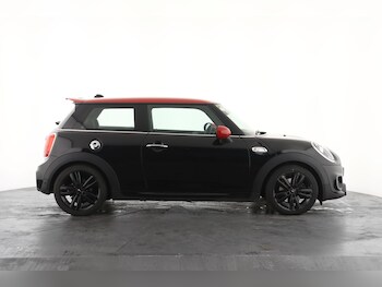 Used MINI Hatch 2018 for sale - 78074431: Photo