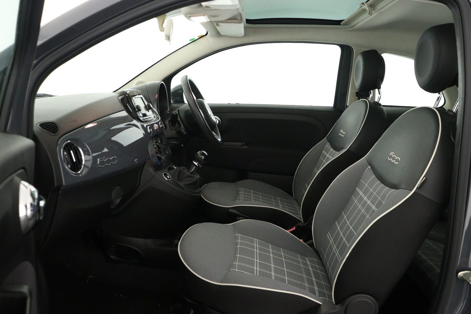 Used Fiat 500 2018 for sale - 76870102: Photo 10