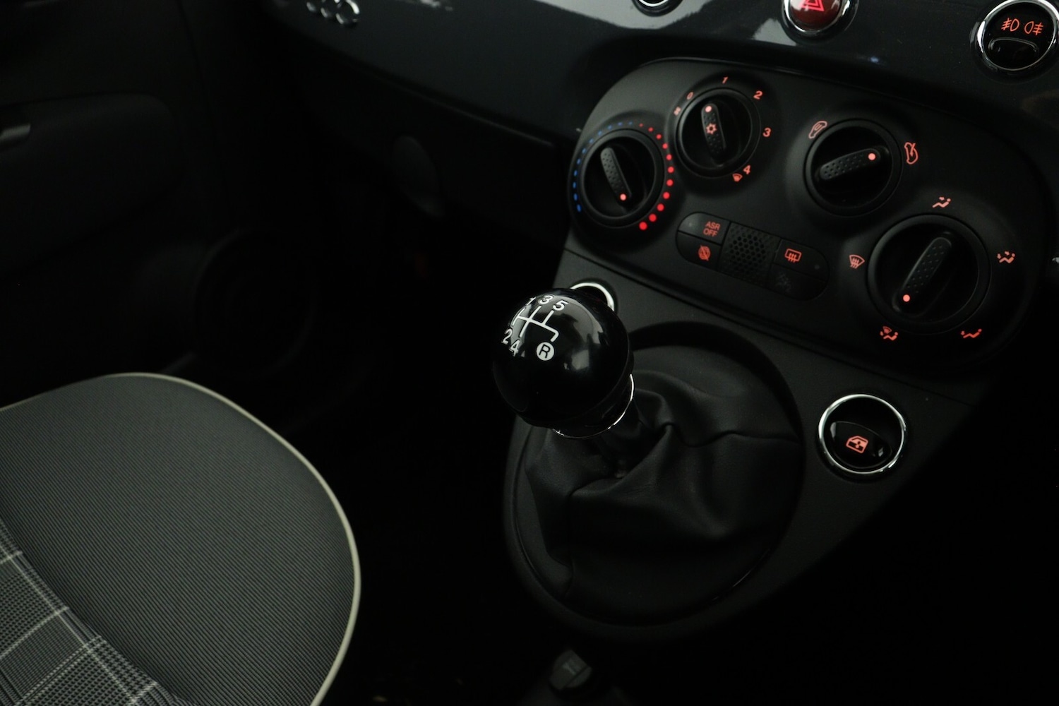 Used Fiat 500 2018 for sale - 76870102: Photo 17