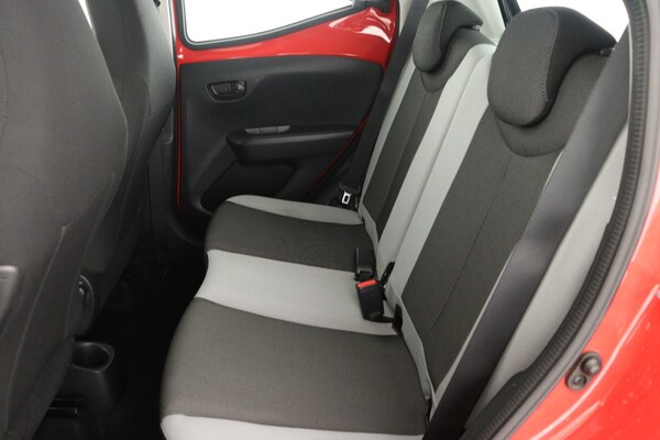 Used Toyota AYGO 2015 for sale - 76332197: Photo 12
