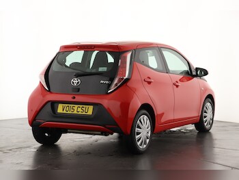 Used Toyota AYGO 2015 for sale - 76332197: Photo 3