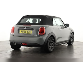 Used MINI Convertible 2019 for sale - 76487170: Photo