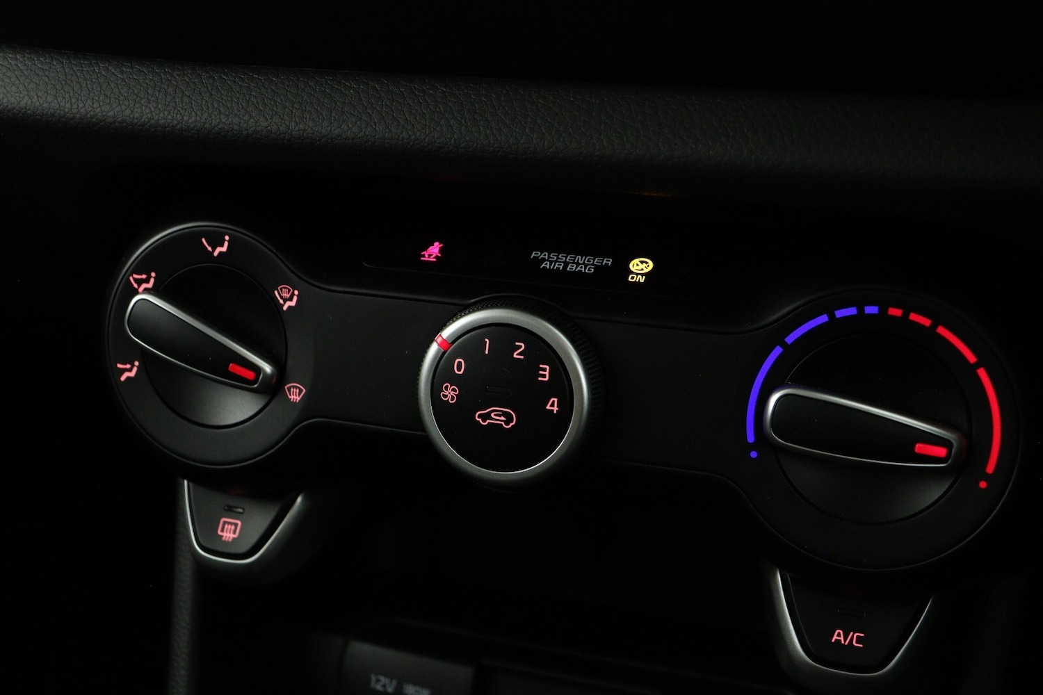 Used Kia Picanto 2024 for sale - 76420304: Photo 17