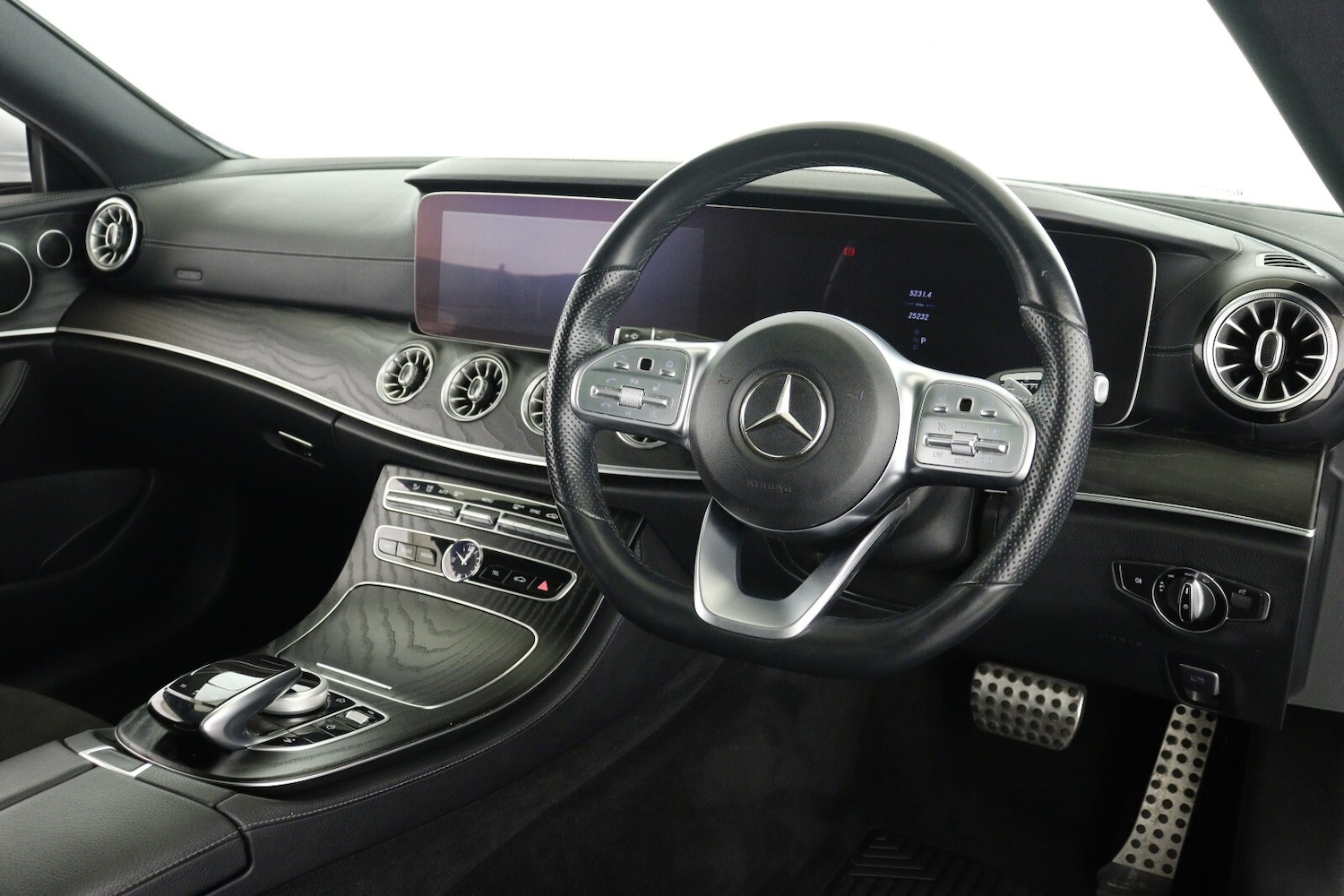 Used Mercedes-Benz E Class 2018 for sale - 76870118: Photo 15