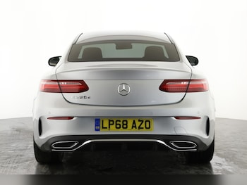 Used Mercedes-Benz E Class 2018 for sale - 76870118: Photo