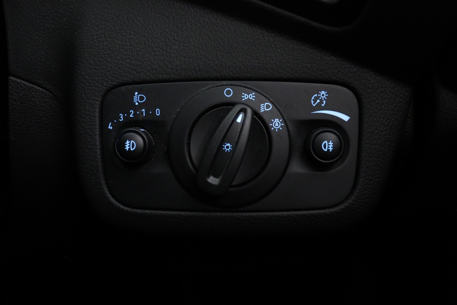 Used Ford Kuga 2019 for sale - 77434816: Photo 27