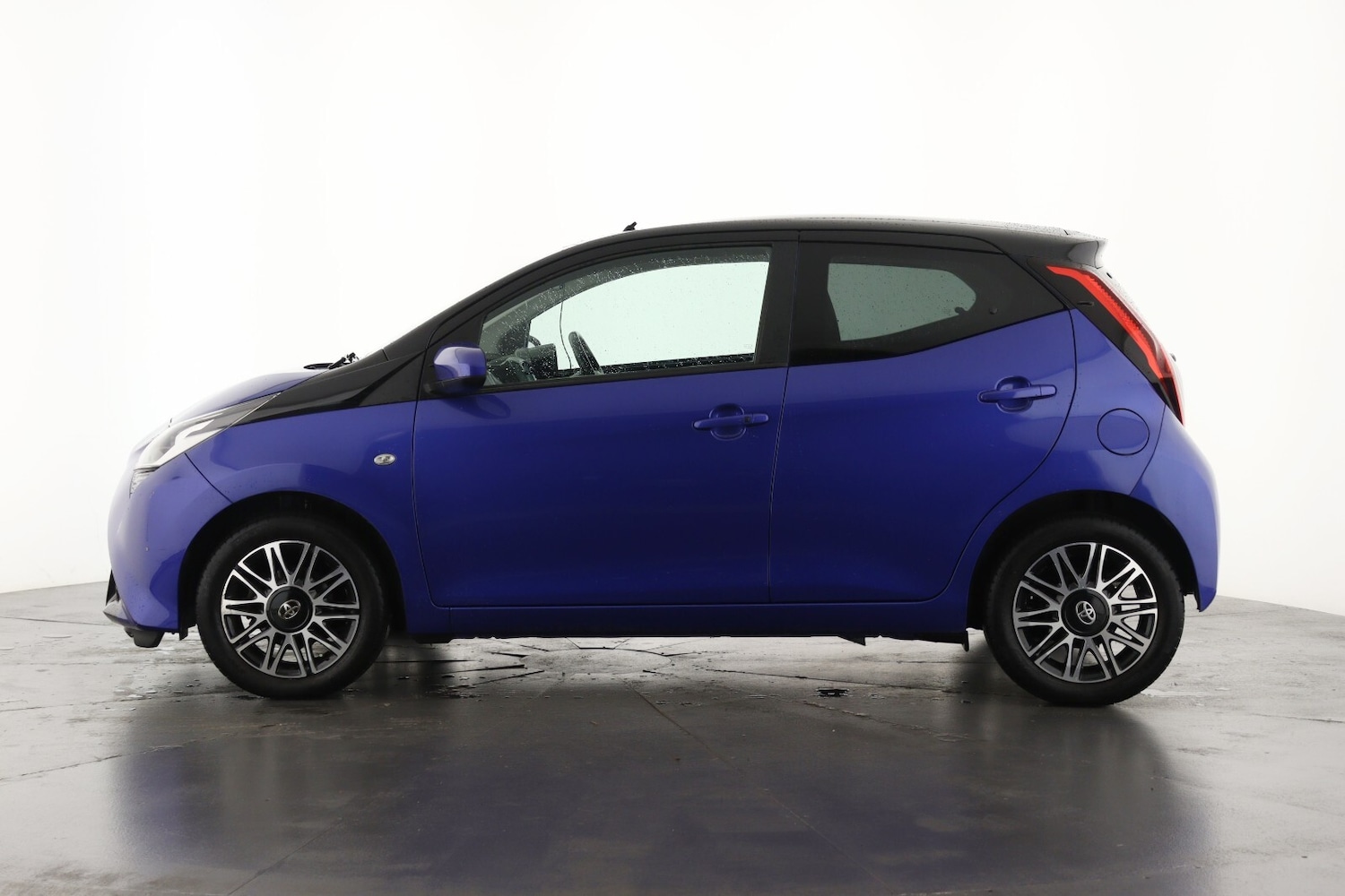 Used Toyota AYGO 2020 for sale - 76533907: Photo 7