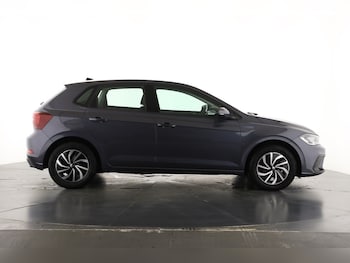 Used Volkswagen Polo 2023 for sale - 77971697: Photo
