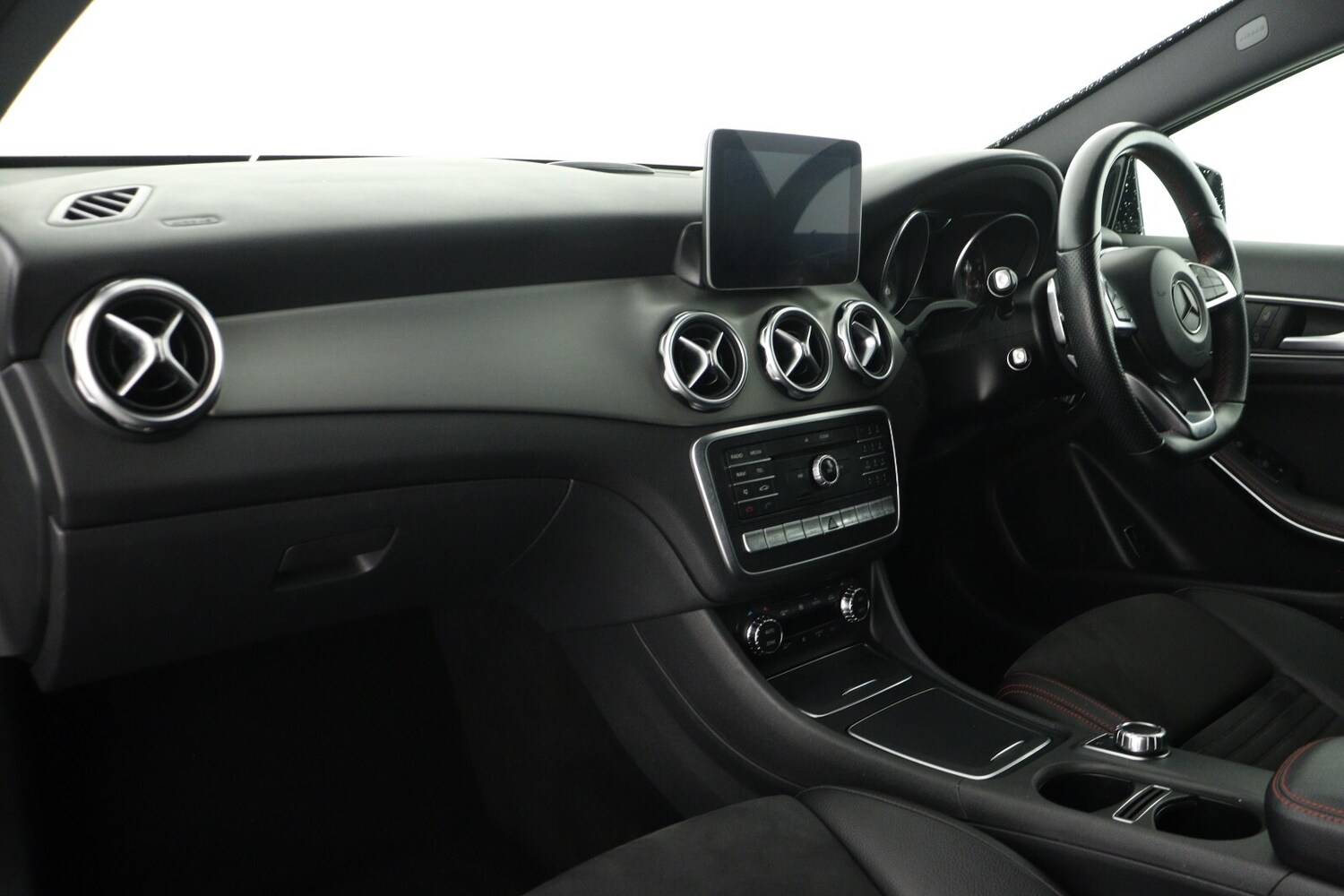 Used Mercedes-Benz GLA 2018 for sale - 76914850: Photo 12