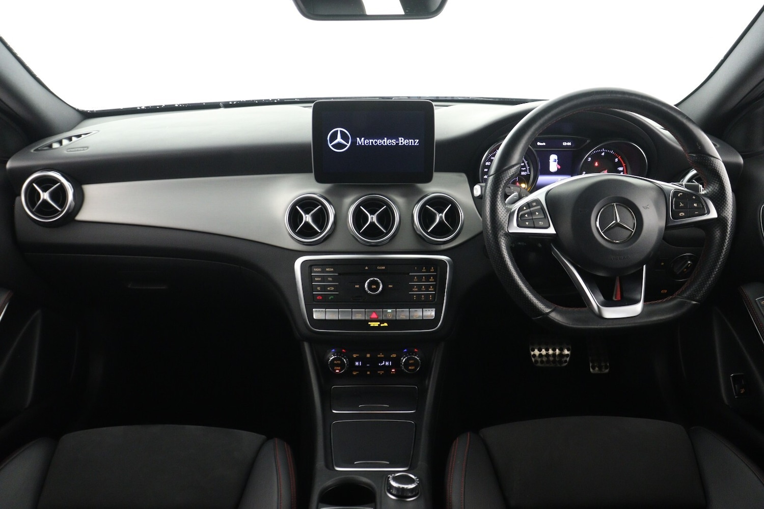 Used Mercedes-Benz GLA 2018 for sale - 76914850: Photo 15