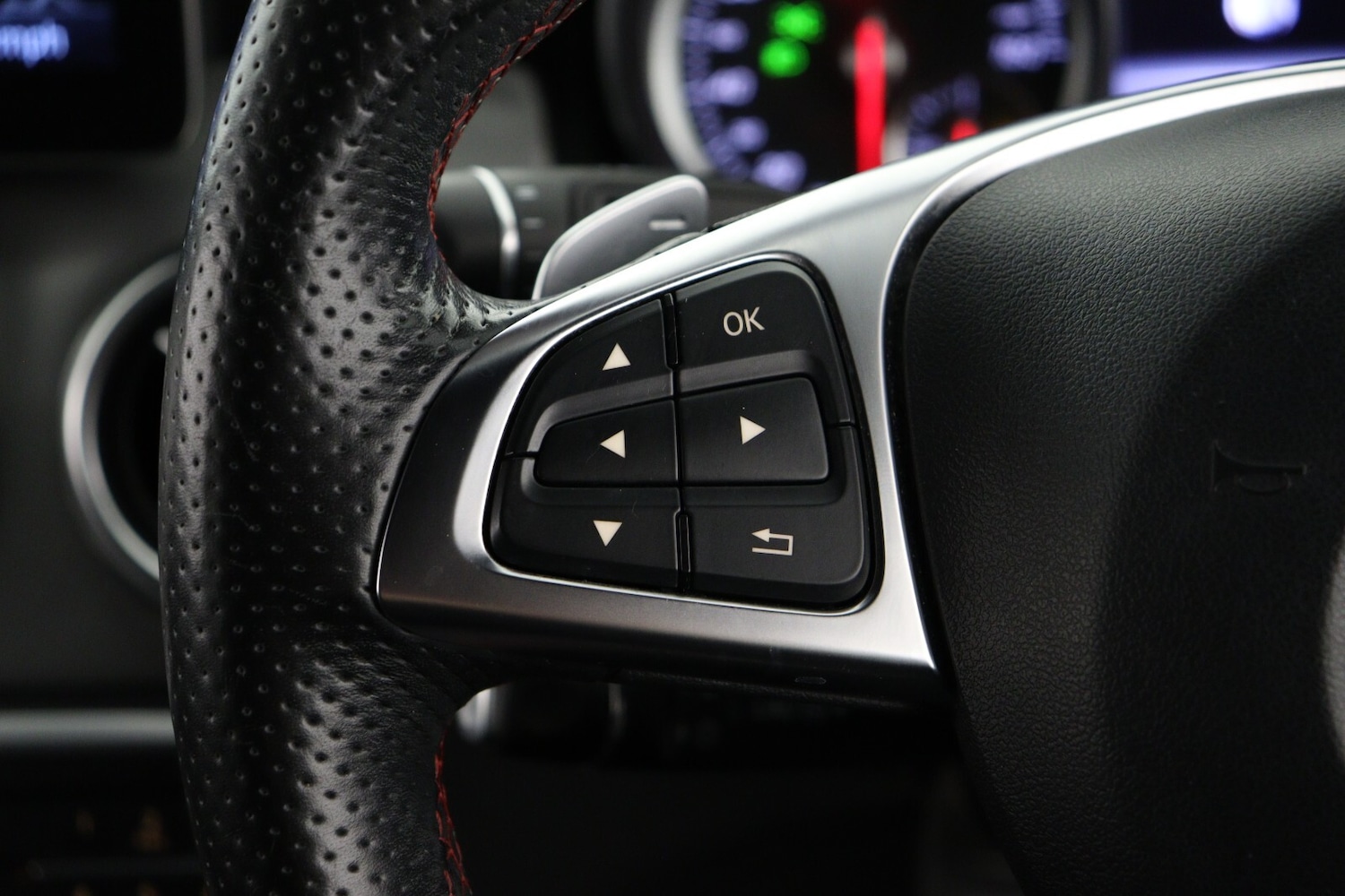 Used Mercedes-Benz GLA 2018 for sale - 76914850: Photo 23