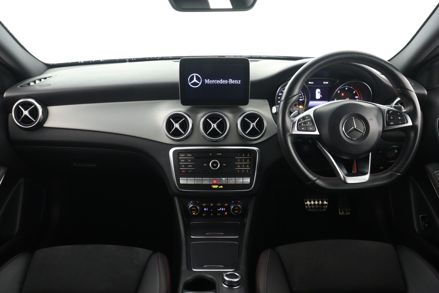 Used Mercedes-Benz GLA 2018 for sale - 77532008: Photo 15