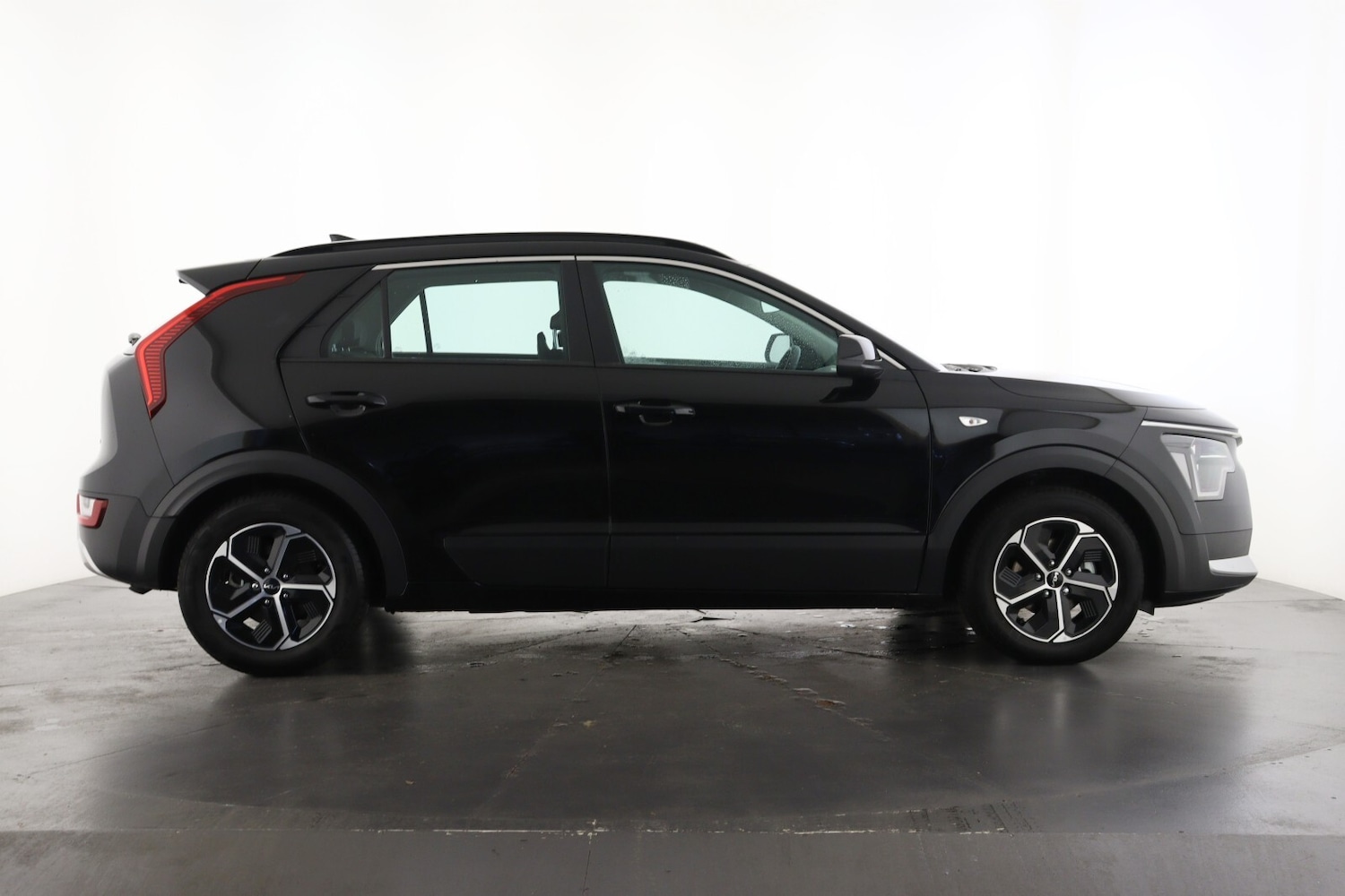 Used Kia Niro 2023 for sale - 76872501: Photo 4