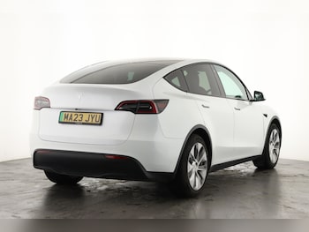 Used Tesla Model Y 2023 for sale - 76355200: Photo