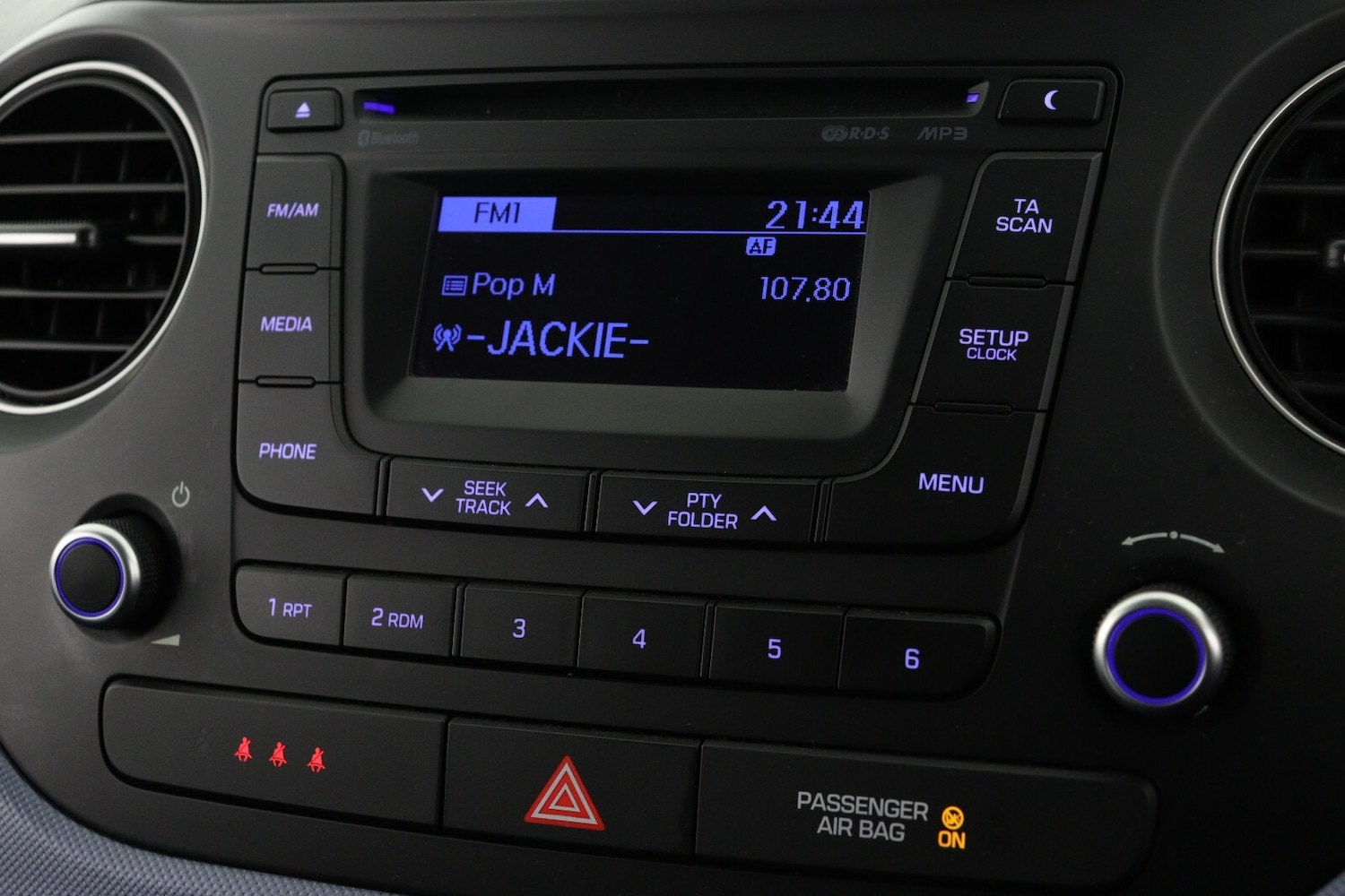 Used Hyundai i10 2014 for sale - 77035823: Photo 15