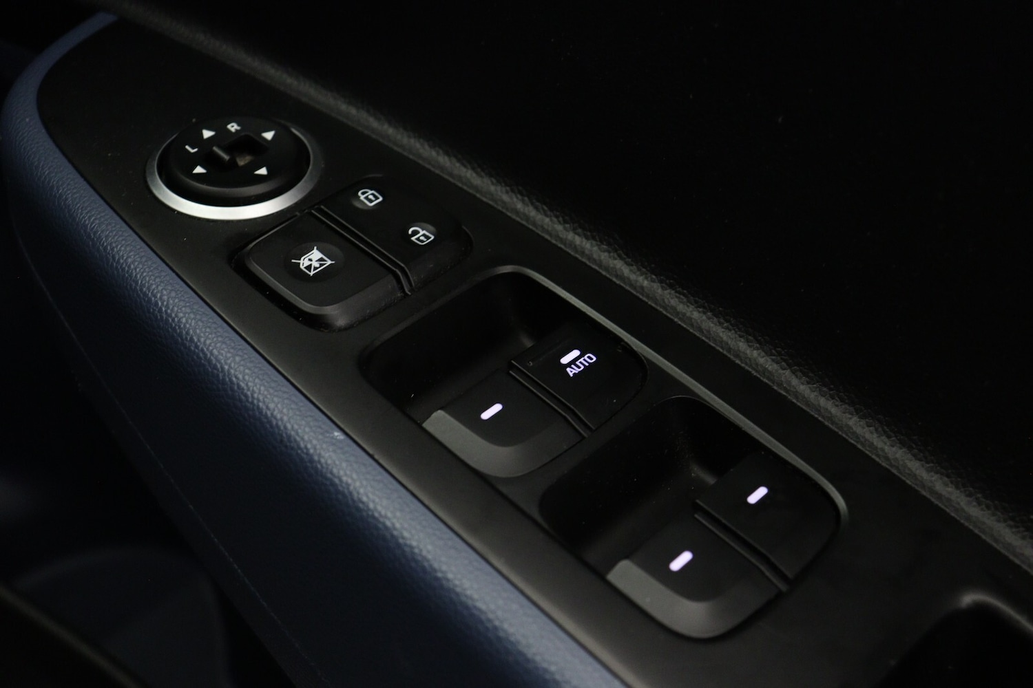 Used Hyundai i10 2014 for sale - 77035823: Photo 21