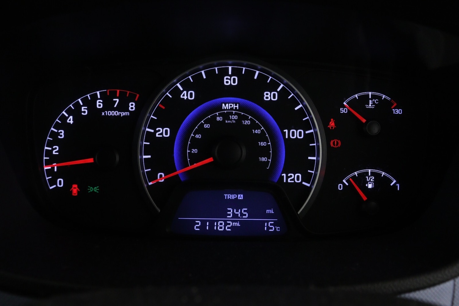 Used Hyundai i10 2014 for sale - 77035823: Photo 22