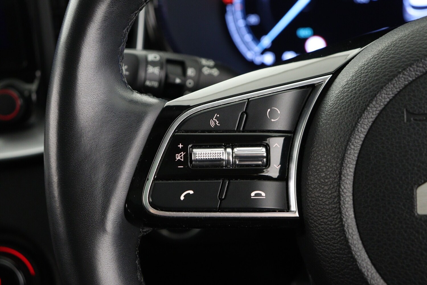 Used Kia XCeed 2022 for sale - 77070993: Photo 28