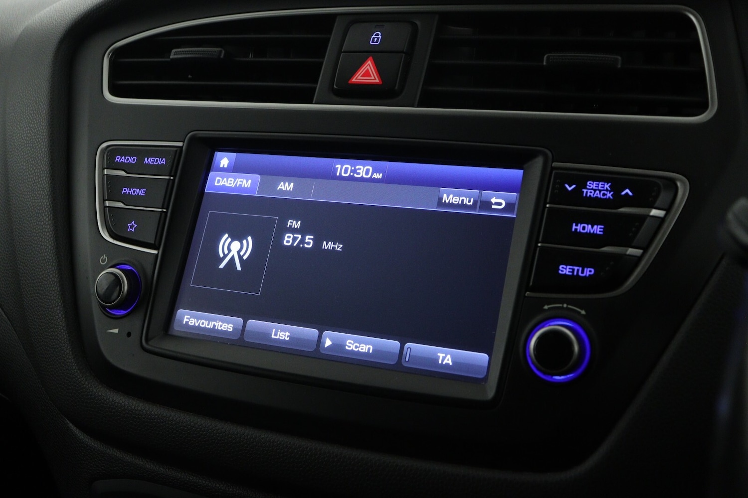 Used Hyundai i20 2019 for sale - 76428164: Photo 15