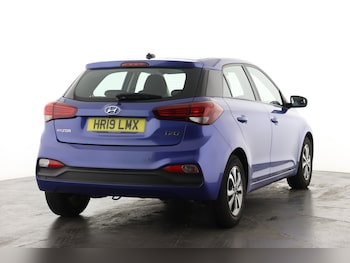 Used Hyundai i20 2019 for sale - 76428164: Photo