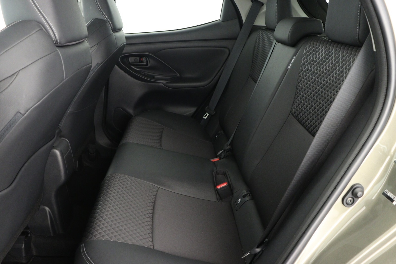 Used Mazda Mazda2 HYBRID 2023 for sale - 76567923: Photo 12