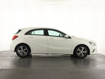 Used Mercedes-Benz A-Class 2015 for sale - 76501559: Photo