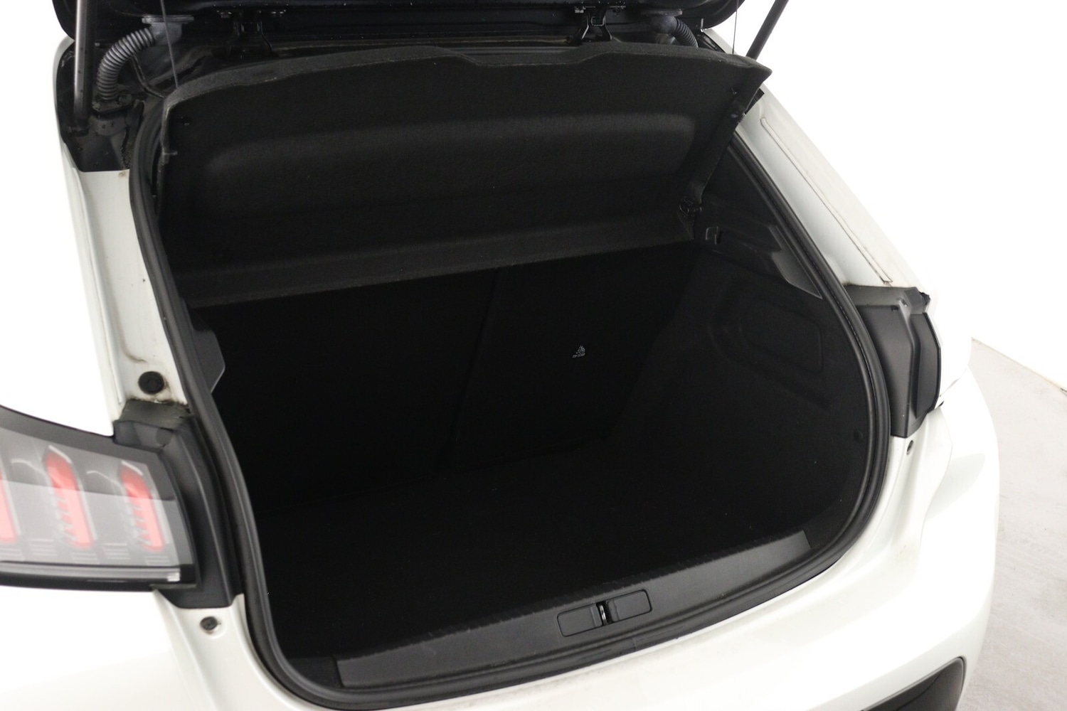 Used Peugeot 208 2020 for sale - 77122624: Photo 10