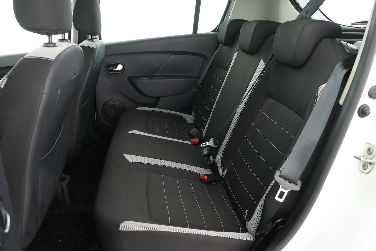 Used Dacia Sandero Stepway 2019 for sale - 76874874: Photo 12