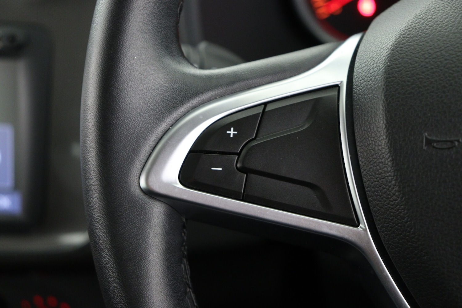 Used Dacia Sandero Stepway 2019 for sale - 76874874: Photo 19