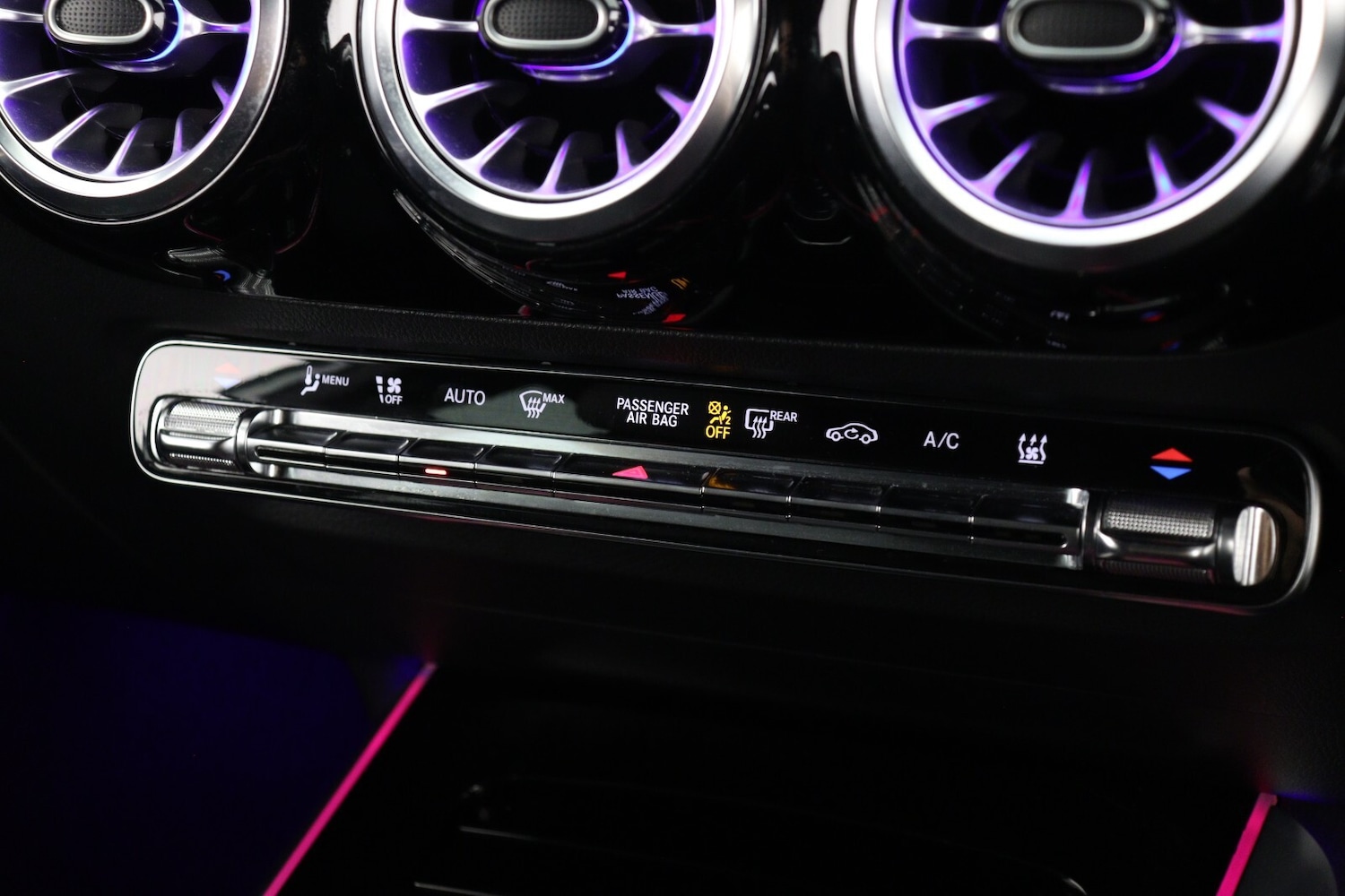 Used Mercedes-Benz EQA 2021 for sale - 76870389: Photo 23