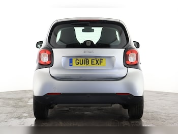 Used smart fortwo 2018 for sale - 75894943: Photo