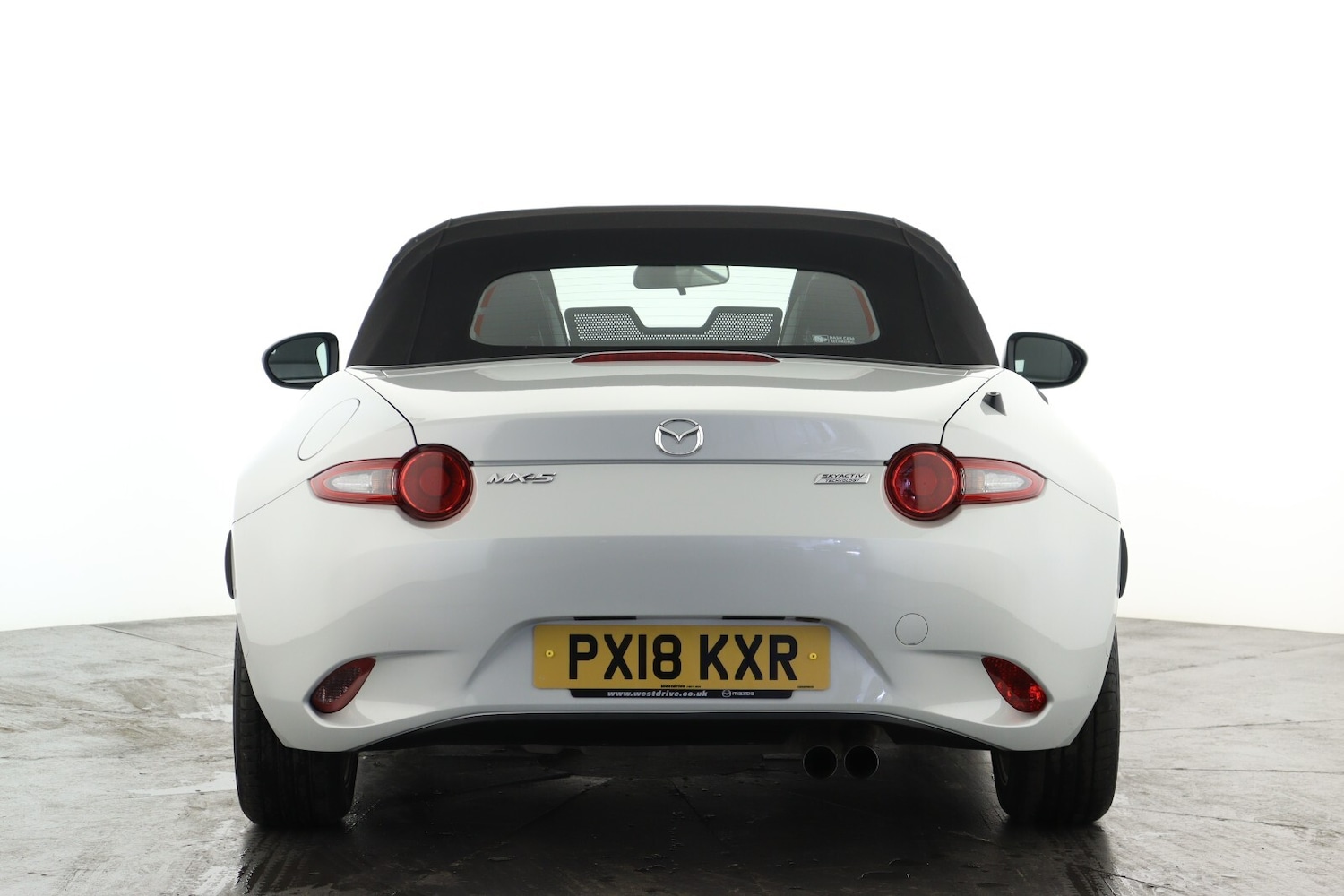 Used Mazda MX-5 2018 for sale - 76871903: Photo 2