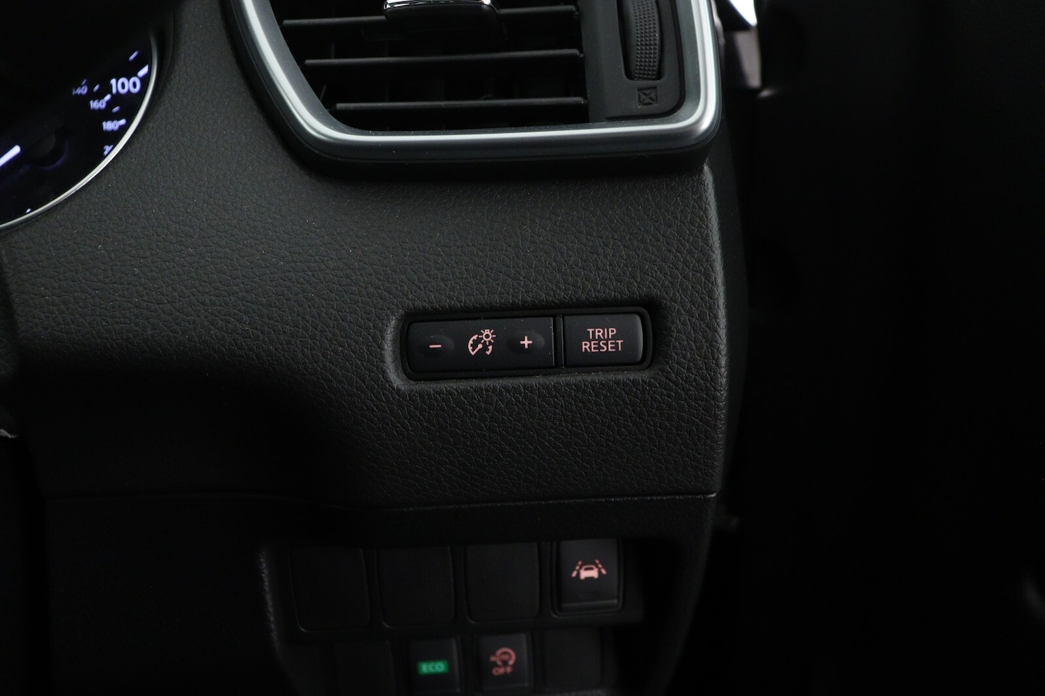 Used Nissan Qashqai 2017 for sale - 76062102: Photo 20