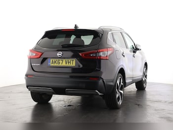 Used Nissan Qashqai 2017 for sale - 76062102: Photo 3