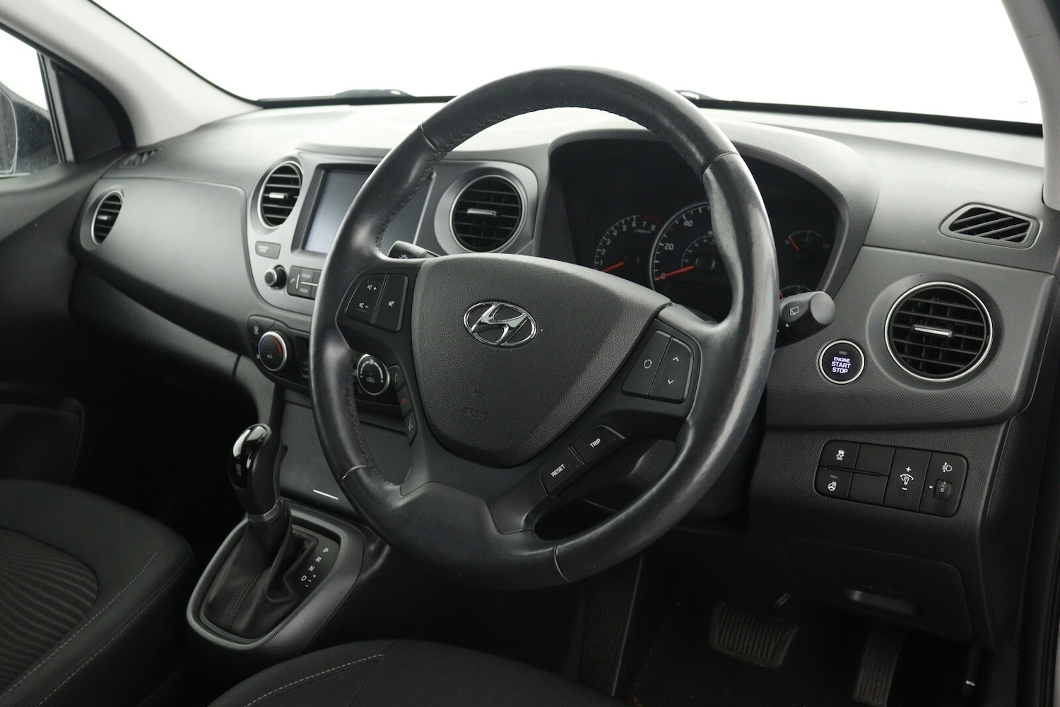 Used Hyundai i10 2018 for sale - 77261482: Photo 13