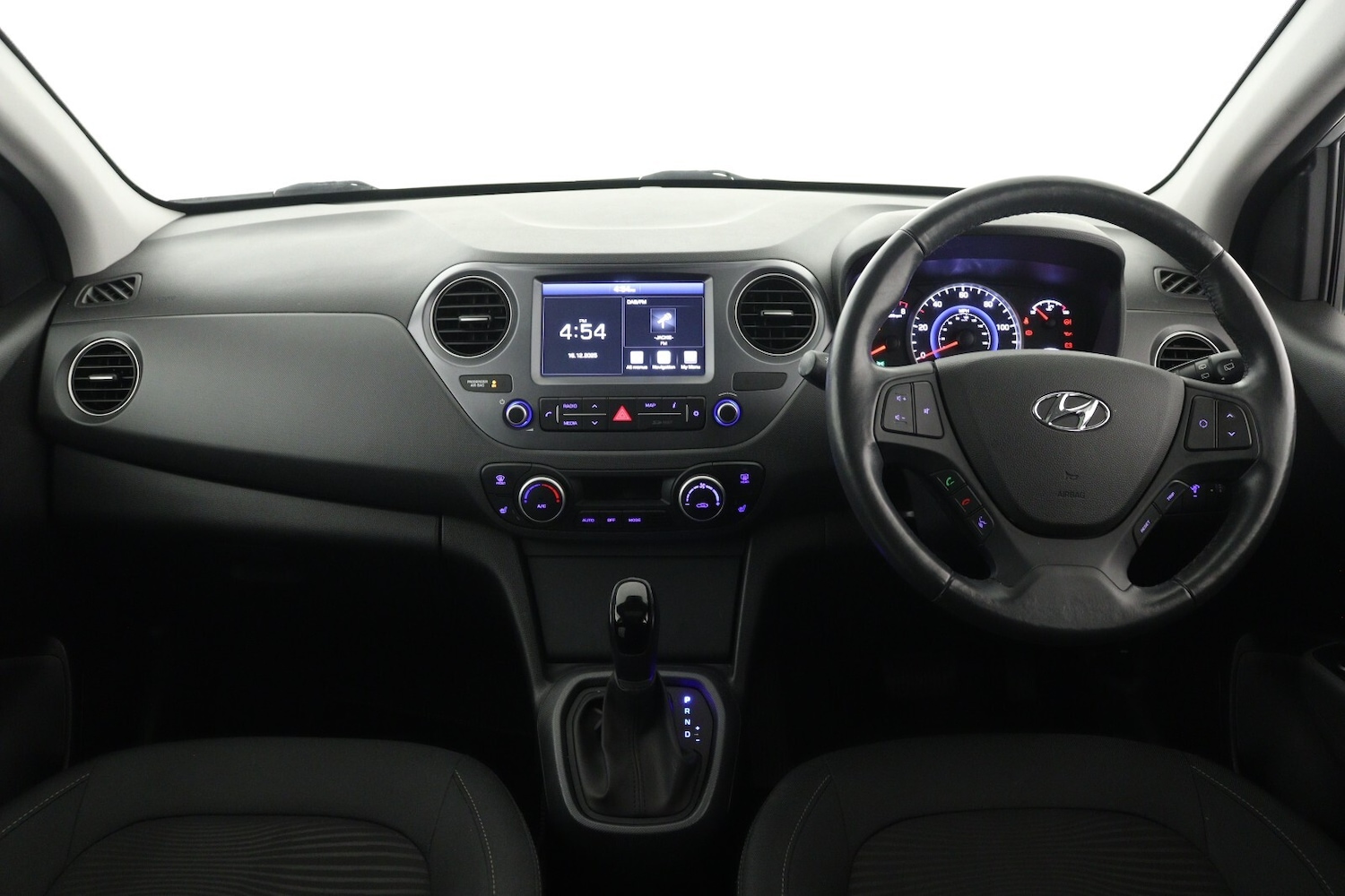 Used Hyundai i10 2018 for sale - 77261482: Photo 15