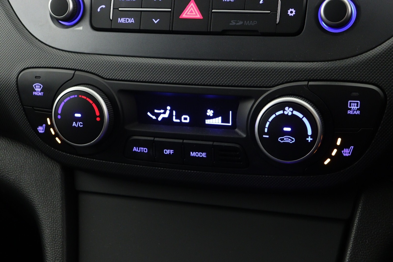 Used Hyundai i10 2018 for sale - 77261482: Photo 19